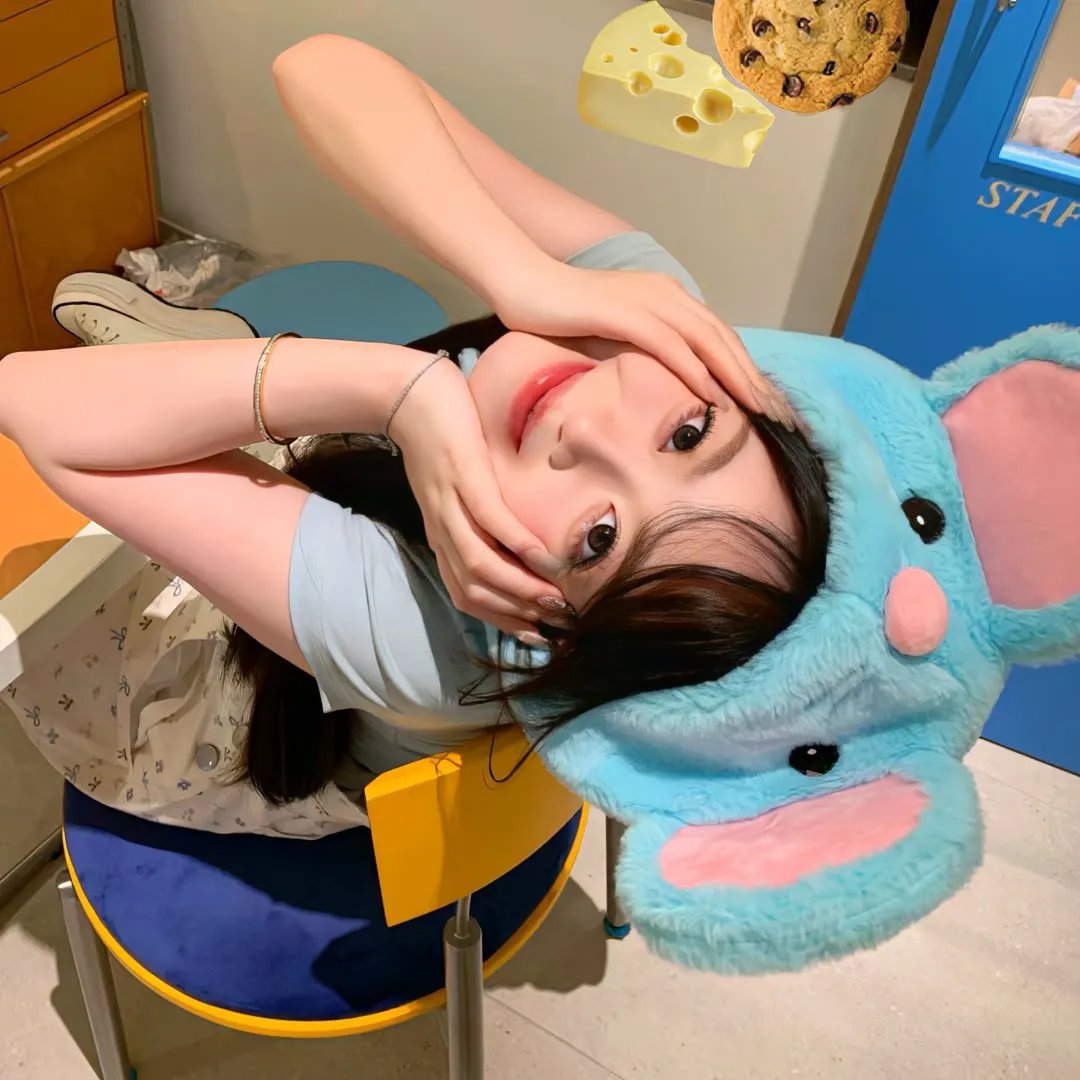 住宅区的两人